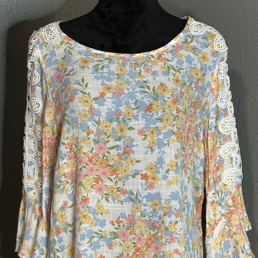 Fyve Blouse Medium Floral Lace Bell‎ Sleeve Boho Cottagecore Tunic - Picture 2 of 8